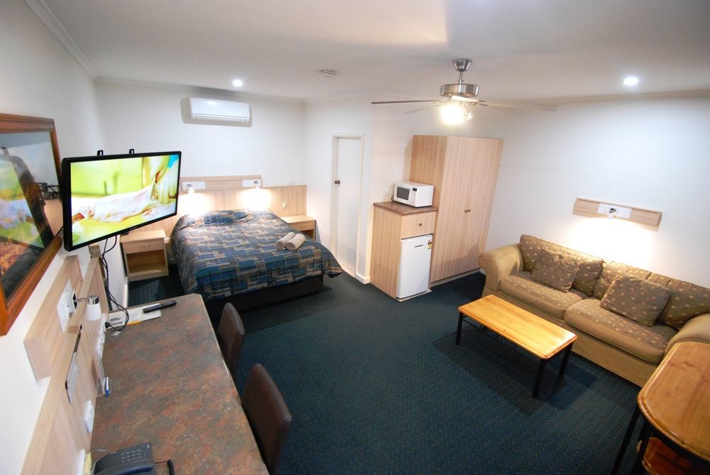 Comfort & Augusta Westside Hotel