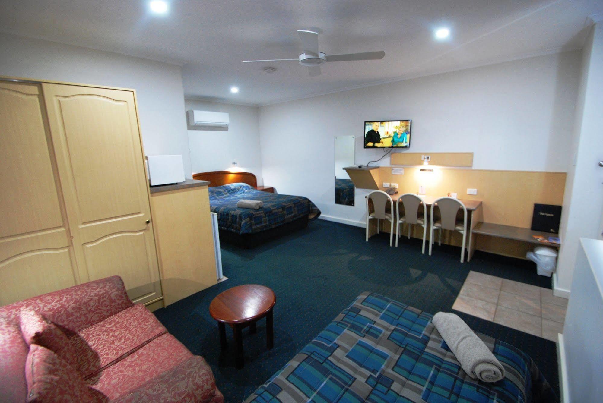 Comfort & Augusta Westside Hotel