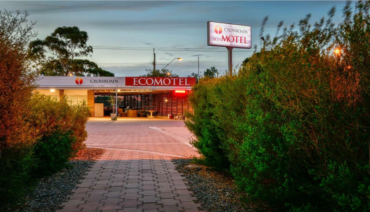 Crossroads Ecomotel Motel
